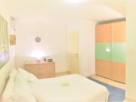 Maison avec plage privée à Putniković : photo 39
