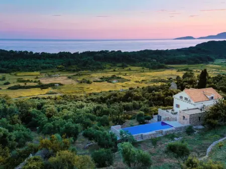 Villa Ella – Maison Dalmate avec Infinity-Pool à Sipan : photo 26