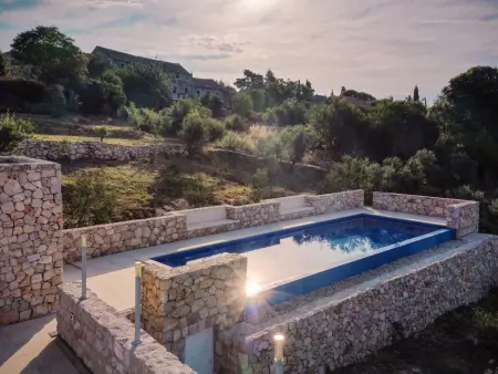 Villa Ella – Maison Dalmate avec Infinity-Pool à Sipan : photo 28