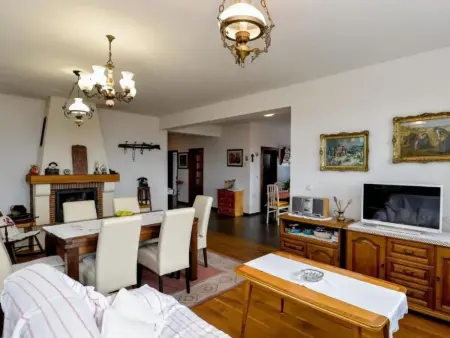 Maison Sofija avec piscine privée à Vrtlinovec : photo 2