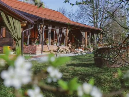 Maison Lina : demeure en bois sur domaine viticole : photo 12