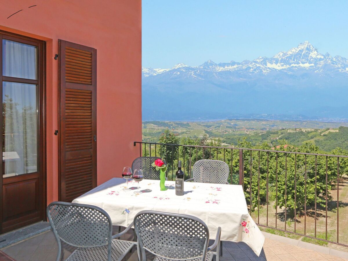 Appartement Al Brich à 650 m en Langhe, vue sur les Alpes - Photo 1