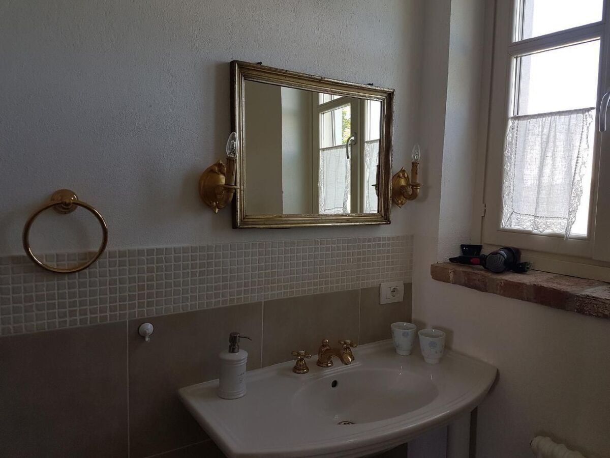 Appartement rénové avec vue sur les vignobles du Piémont - Photo 8