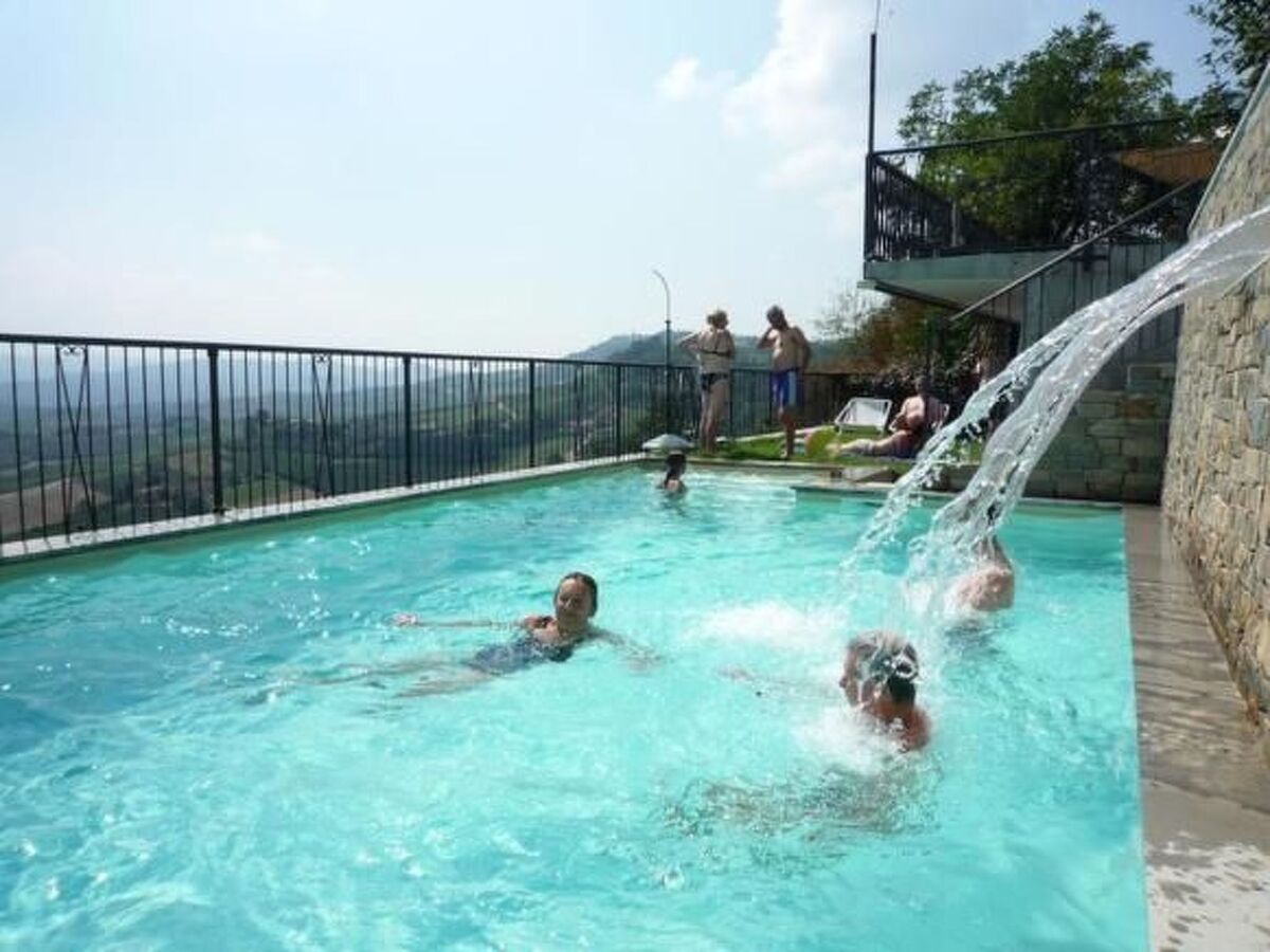 Appartement Azzurro à Verduno, piscine commune - Photo 10