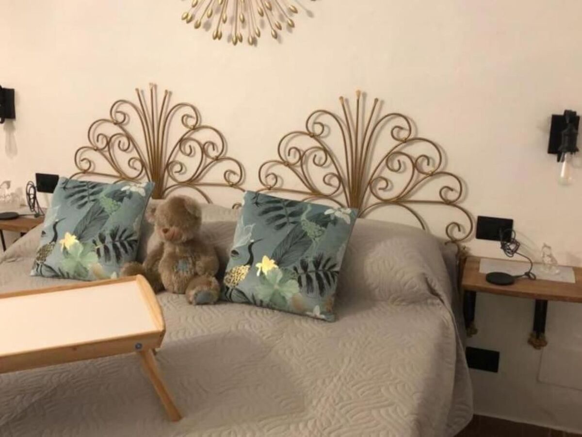 Orchidea Room à Castellero, appartement avec piscine - Photo 12