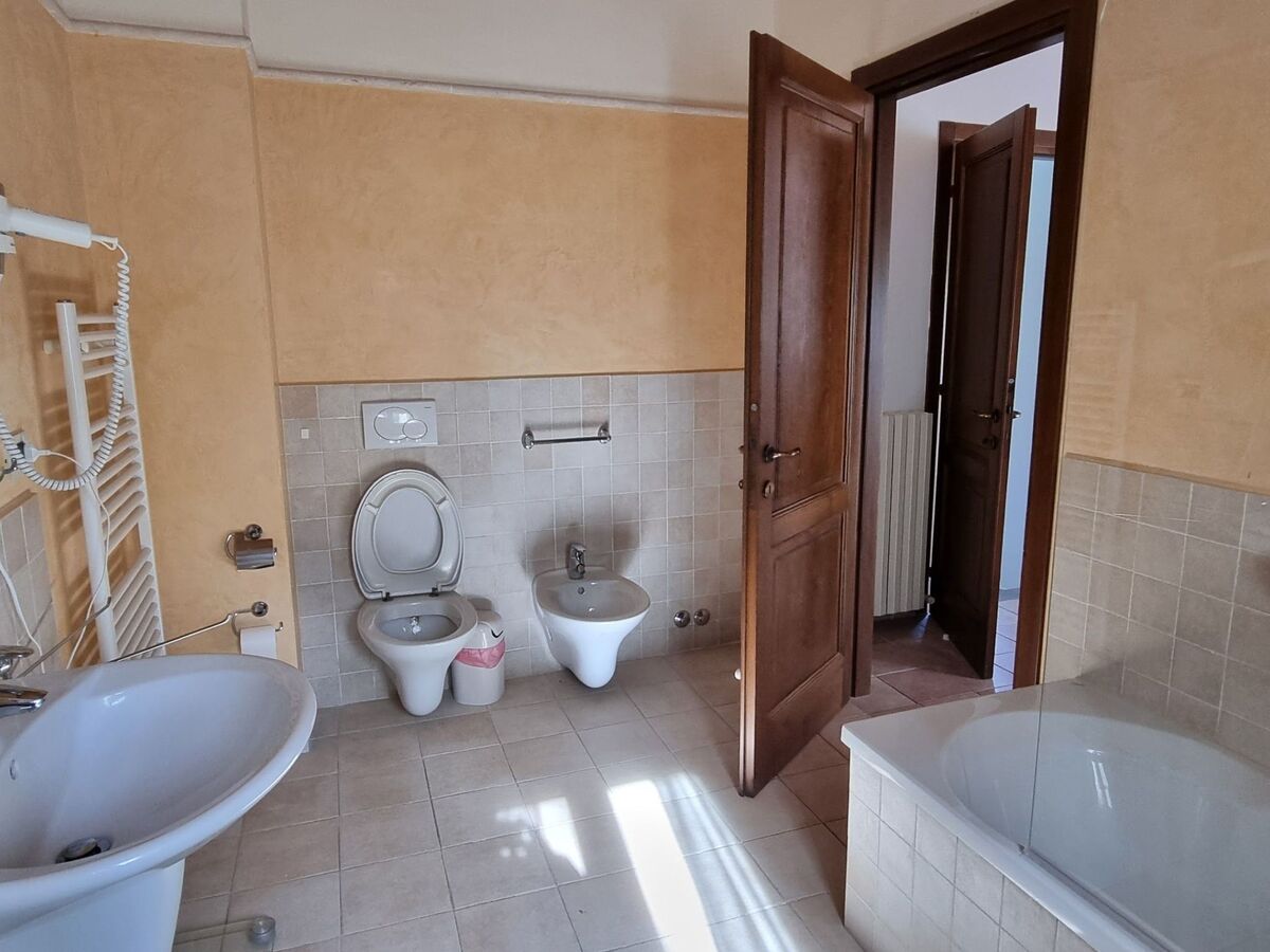 Cascina Bricco, maison 14 pers. avec piscine et pizzeria - Photo 19