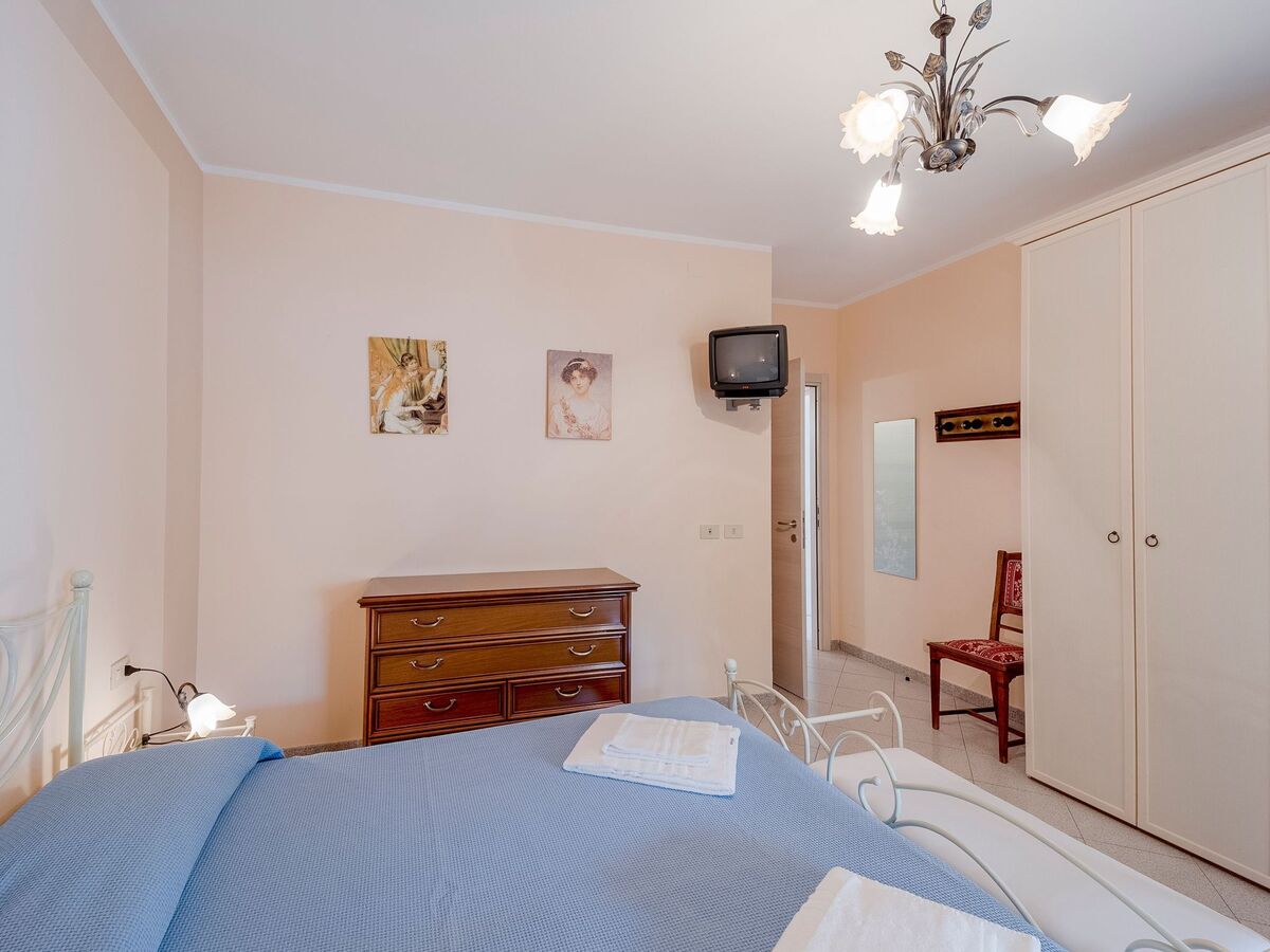 Villa indépendante Borgomaro, piscine privée, parking - Photo 19