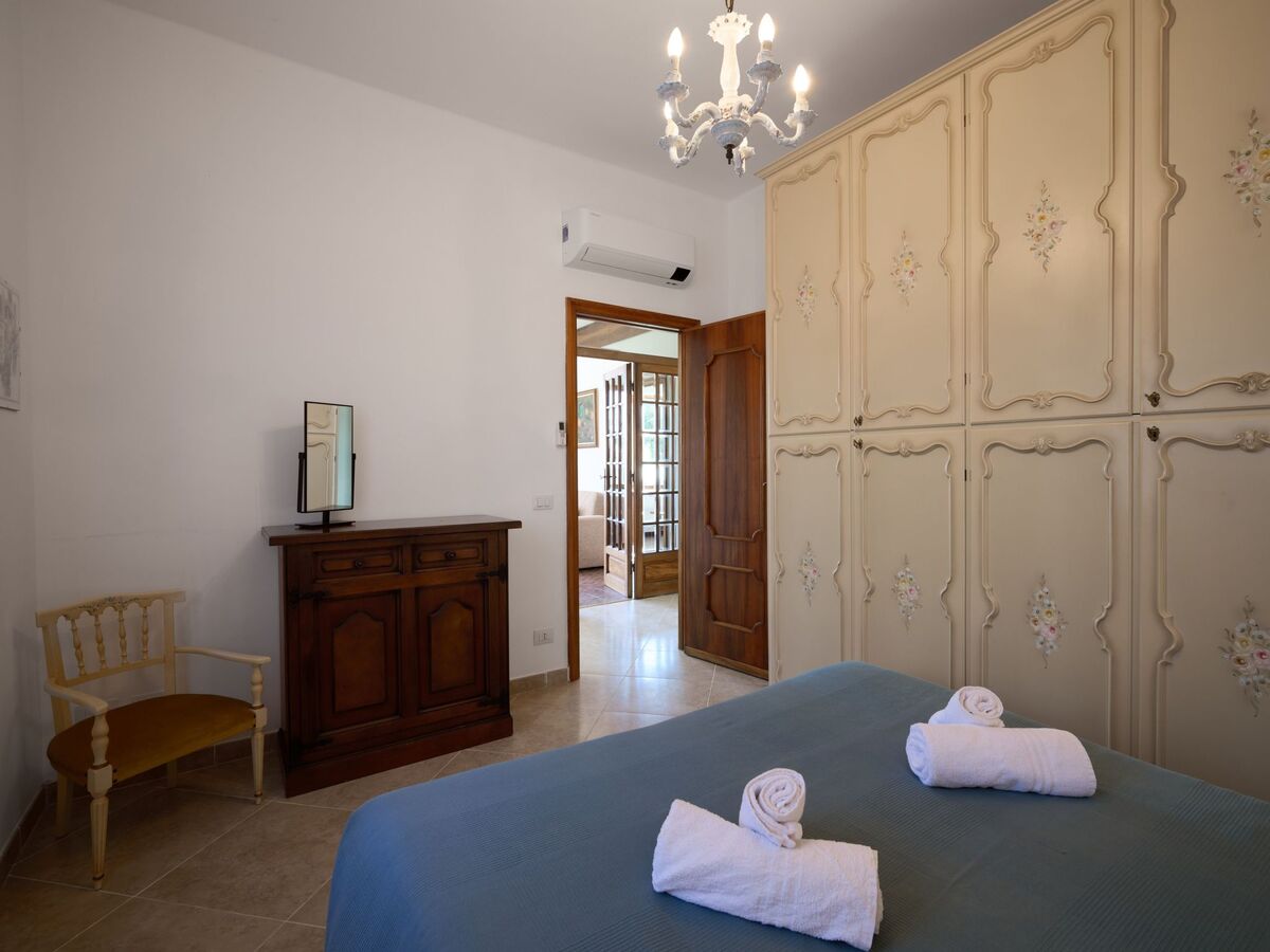 Appartement Villa Camilla à Diano Castello, jardin privé - Photo 5
