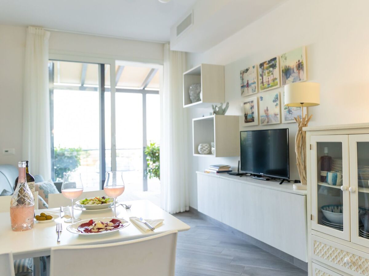 Perla Abernathy – Appartement 1 chambre, piscine et jardin - Photo 8