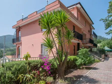 Location appartement à Pietra Ligure, Studio Türkis mit Terrasse