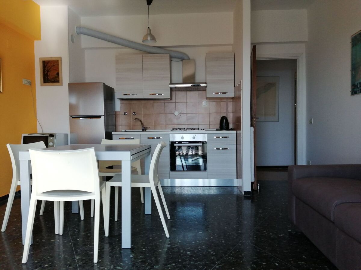 Appartement Finale Ligure, vue mer à 300m de la plage - Photo 2