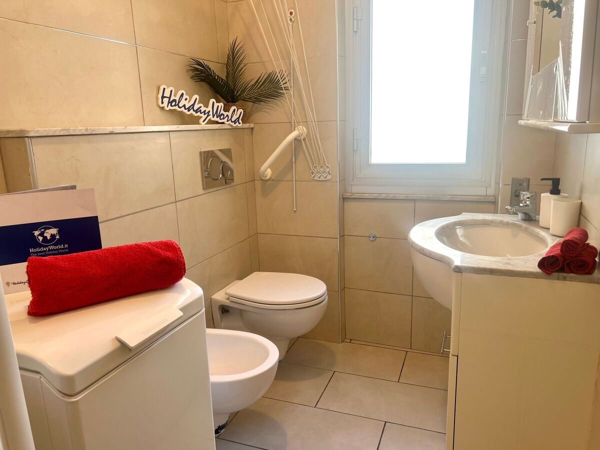 Appartement Fornaci, 50m de la mer à Savona - Photo 9