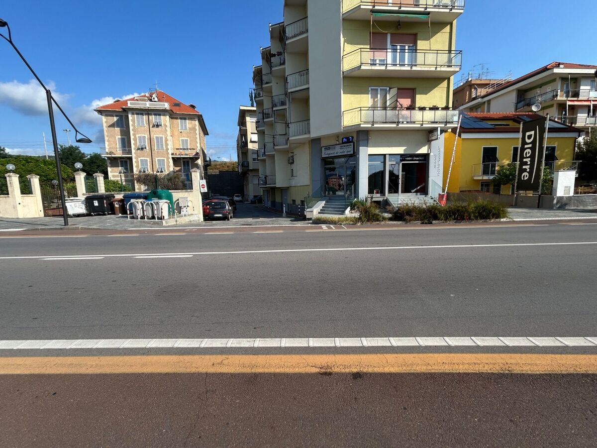 Appartement Fornaci, 50m de la mer à Savona - Photo 12