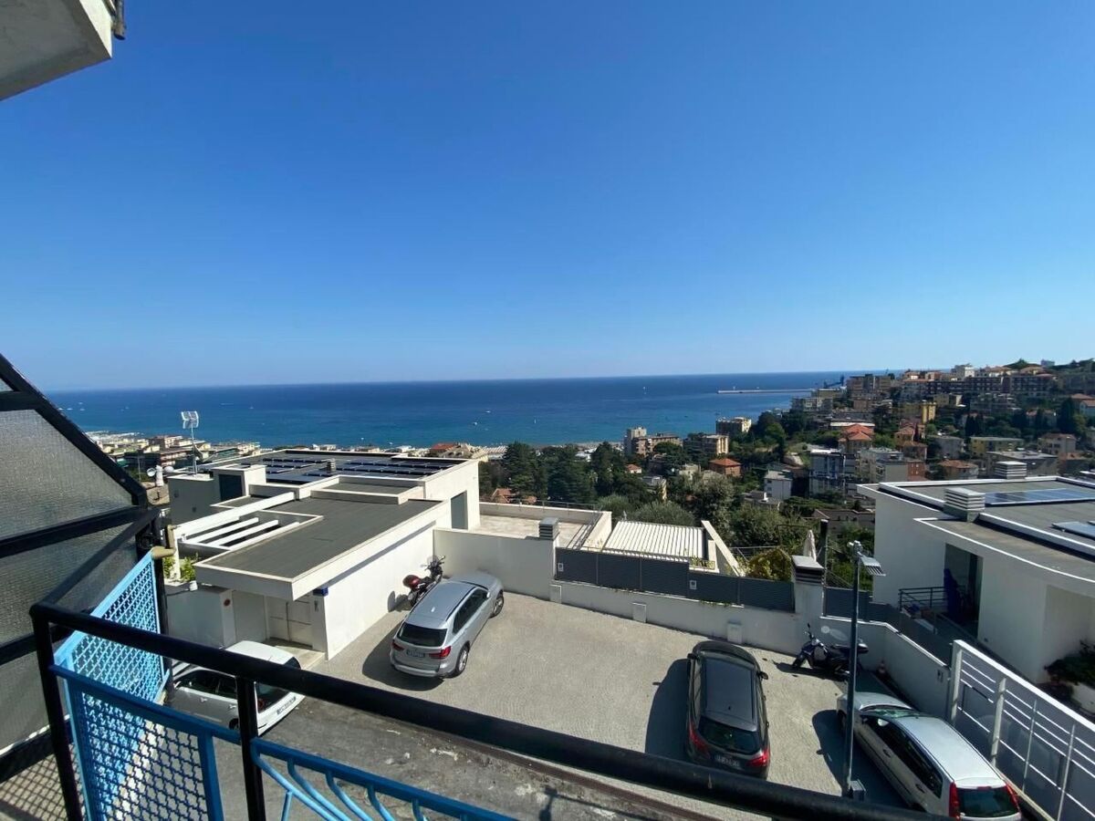 Apartment Arcobaleno à Albisola, vue mer et terrasse - Photo 30