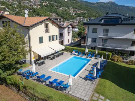 Appartement vue lac à Domaso, piscine & jardin : photo 44