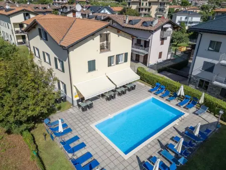 Location appartement à Domaso, Wohnung mit Parkplatz und Strand in der Nähe