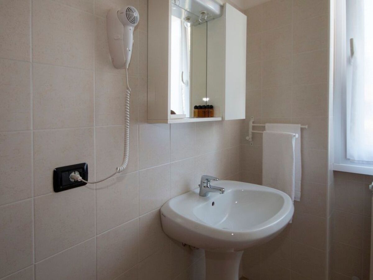 Appartement 1 chambre à Domaso avec parking privé et piscine - Photo 9