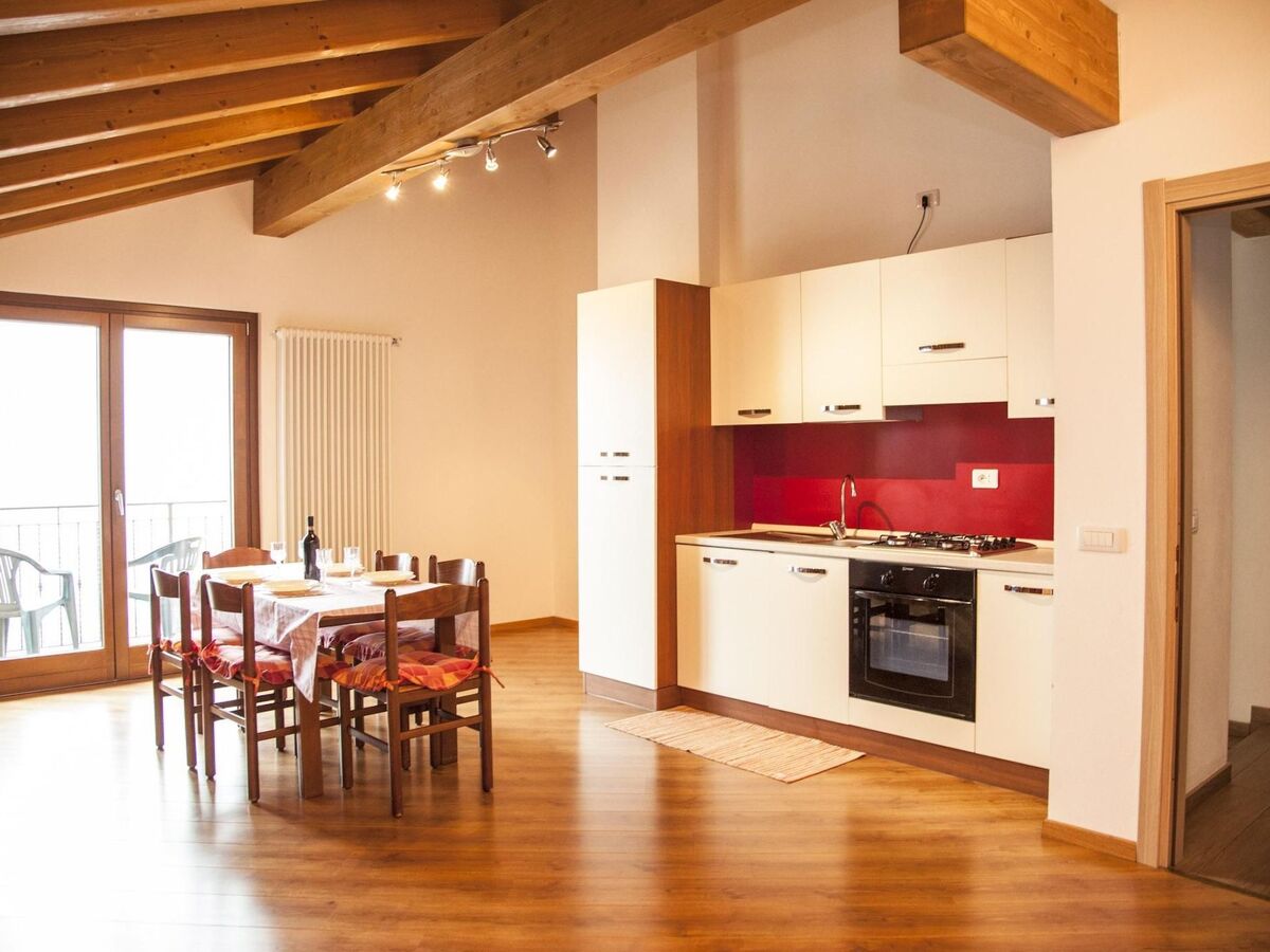 Mansarda Spaziosa, 70 m² vue Como à Vercana - Photo 3