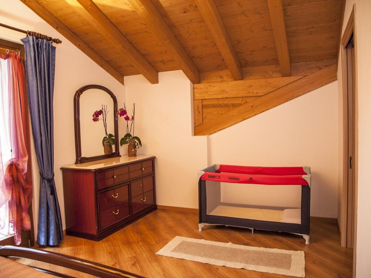 Mansarda Spaziosa, 70 m² vue Como à Vercana - Photo 6