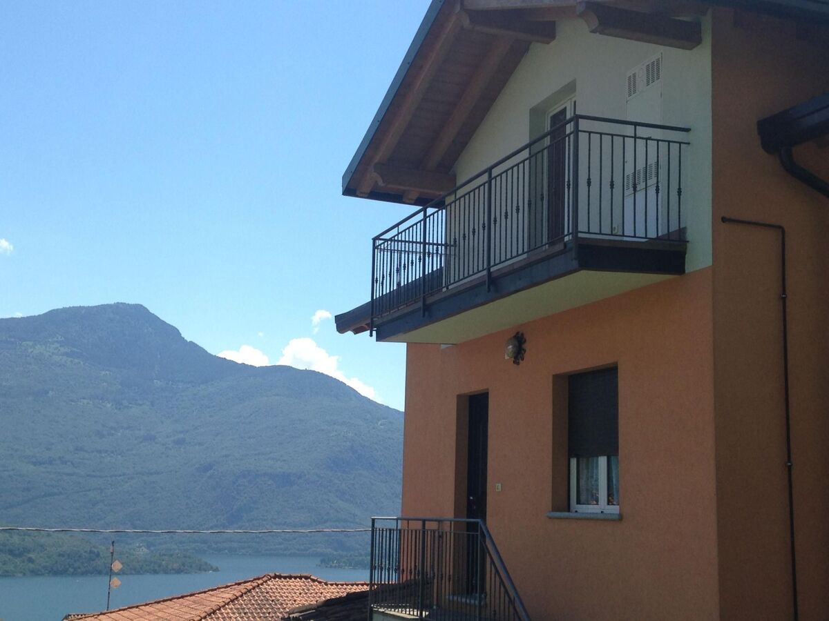 Mansarda Spaziosa, 70 m² vue Como à Vercana - Photo 17