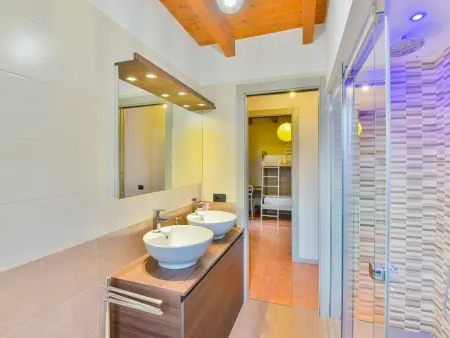 Maison Valbrona : piscine, jacuzzi et sauna privés - Photo 14