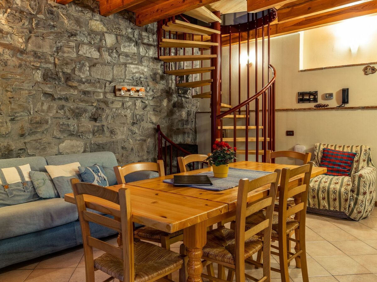 Appartement médiéval 3 étages à Fonteno, 6 personnes - Photo 10