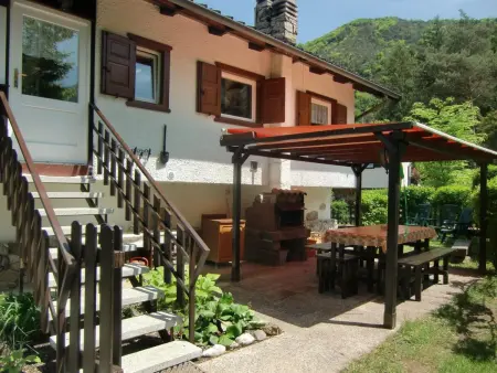 Freistehendes Haus mit eingezäuntem Privatgarten - Photo 30