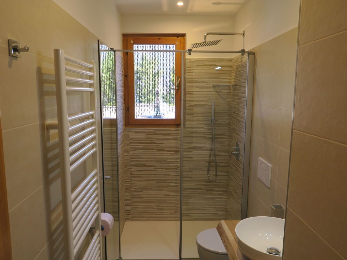 Appartement 3 chambres à Bezzecca, jardin privé et plage à 100 m - Photo 11