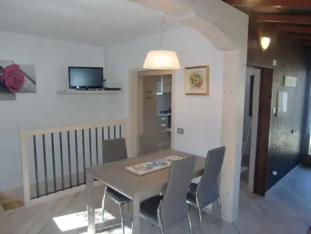 Freistehendes Haus mit Veranda mit Seeblick, Maison 4 personnes à Bezzecca - Photo 5