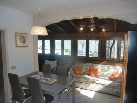 Freistehendes Haus mit Veranda mit Seeblick, Maison 4 personnes à Bezzecca - Photo 6