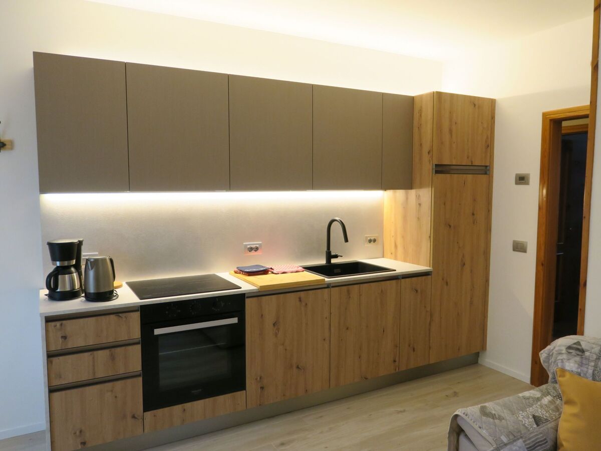 Appartement rez-de-chaussée avec jardin privé à Bezzecca - Photo 4