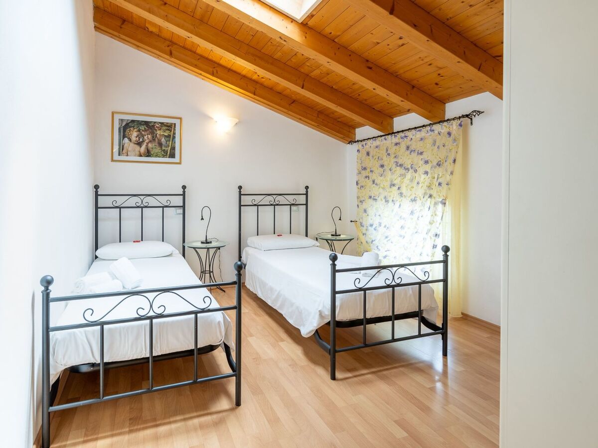 Appartement 4 pers. à Valeggio sul Mincio, piscine chauffée - Photo 3