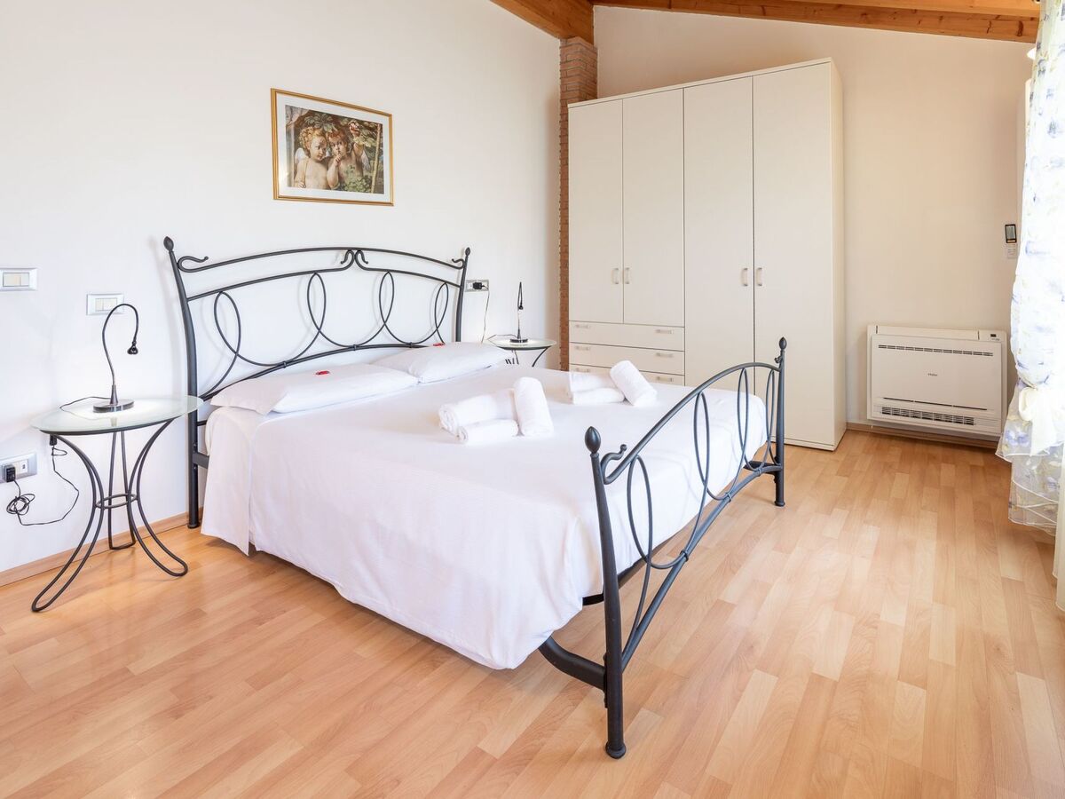 Appartement 4 pers. avec piscine chauffée près du lac - Photo 1