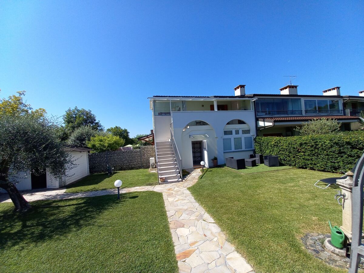 Appartement C-01 à Colà : 8 pers, jardin 200m² clôturé - Photo 8