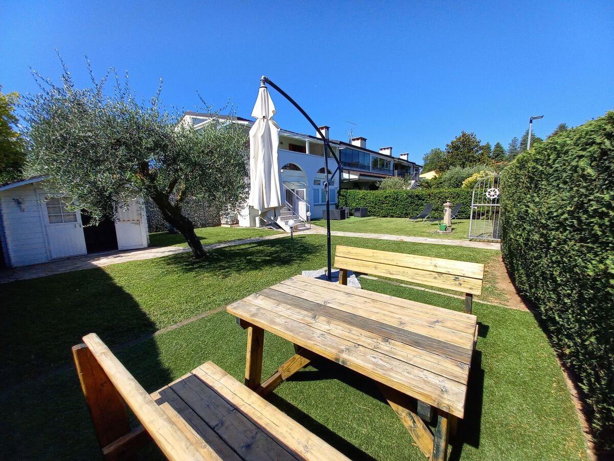 Appartement C-01 à Colà : 8 pers, jardin 200m² clôturé - Photo 14