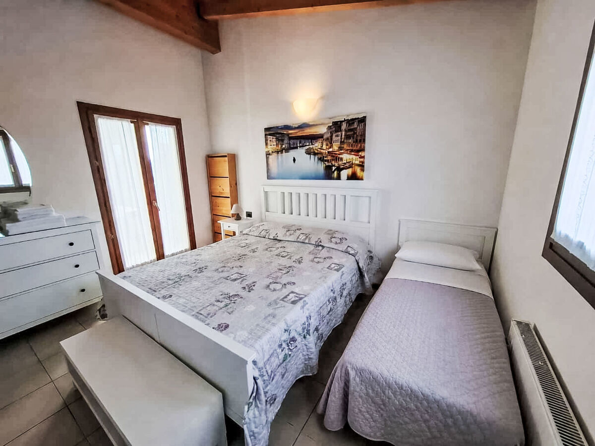 Appartement C-01 à Colà : 8 pers, jardin 200m² clôturé - Photo 26