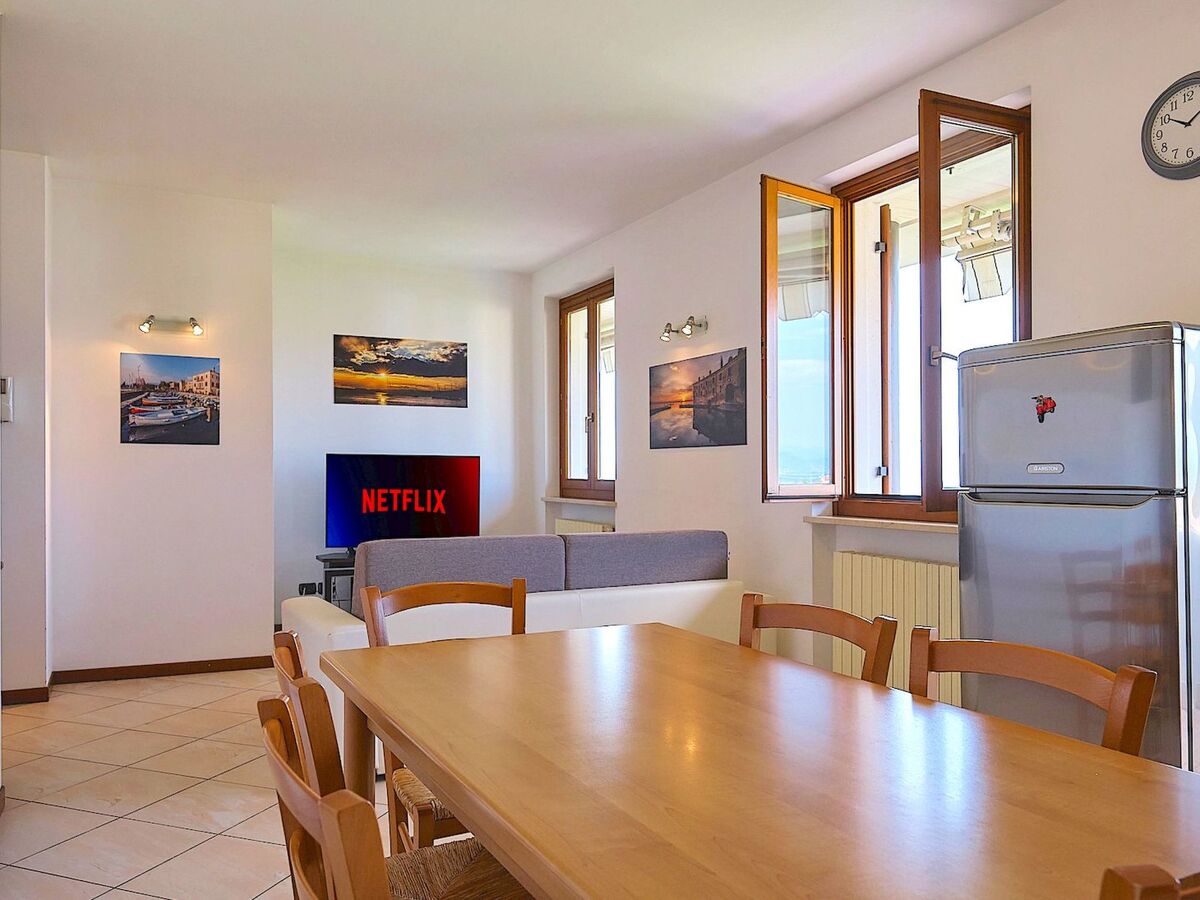 Appartement Bardolino : 20 m² de terrasse vue lac - Photo 9