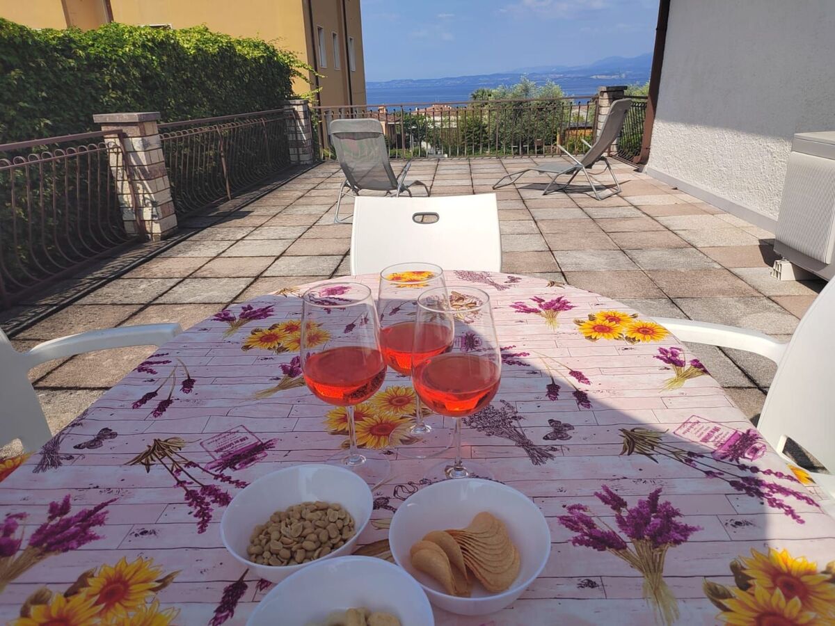 Villa Bardolino : 3 chambres, jardin privé et vue lac - Photo 5