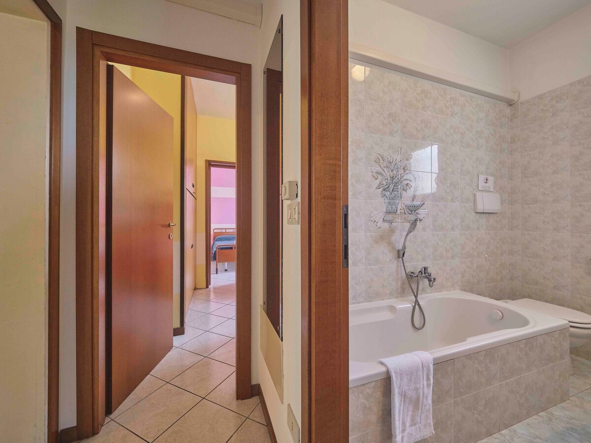 Villa Bardolino : 3 chambres, jardin privé et vue lac - Photo 23