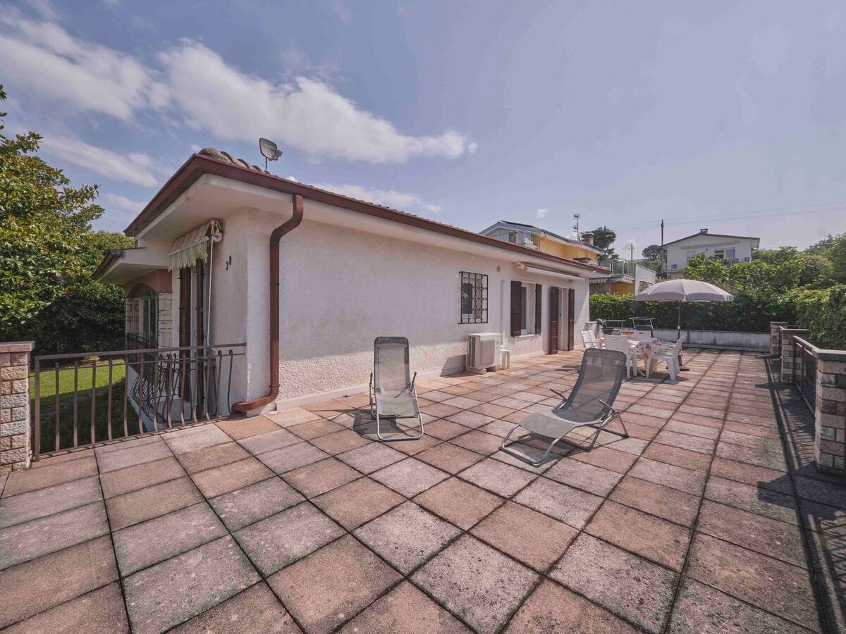 Villa Bardolino : 3 chambres, jardin privé et vue lac - Photo 40