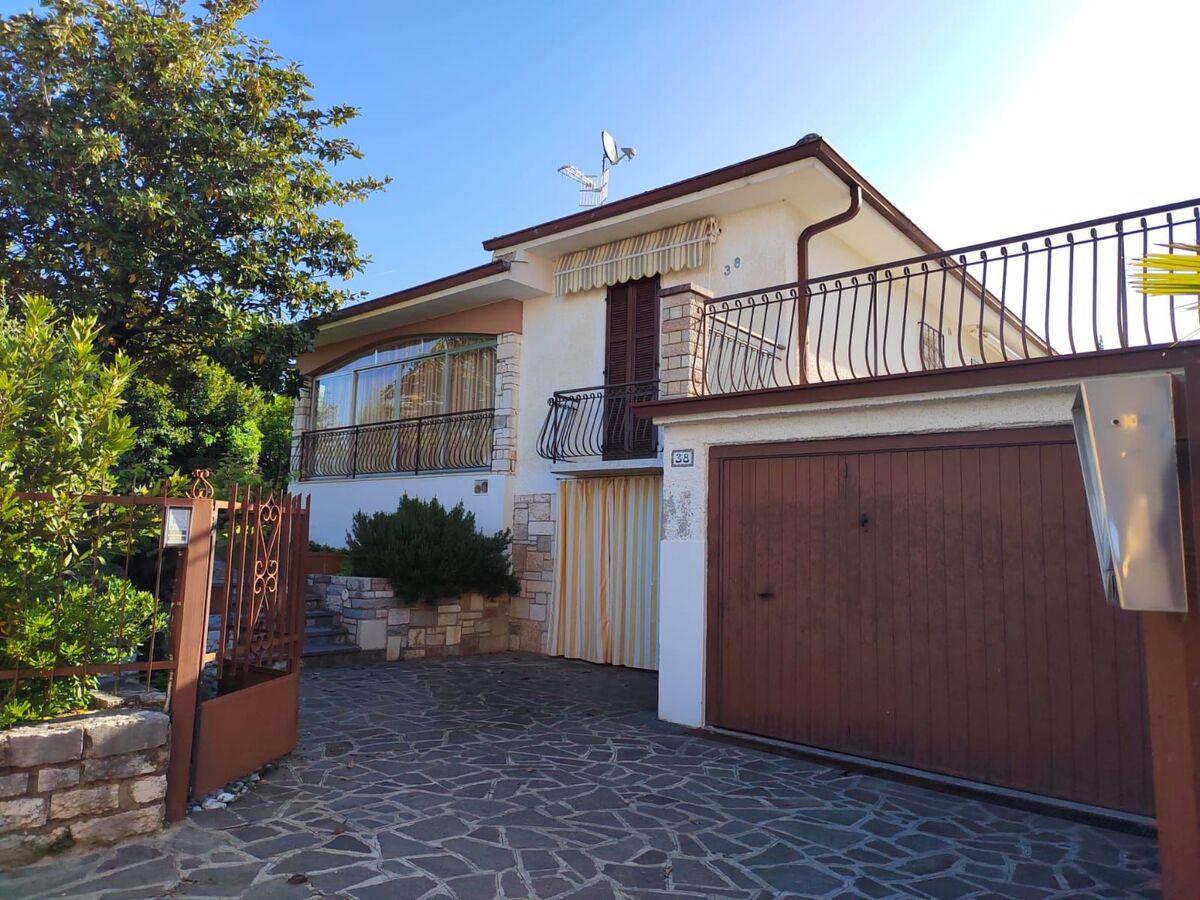 Villa Bardolino : 3 chambres, jardin privé et vue lac - Photo 48