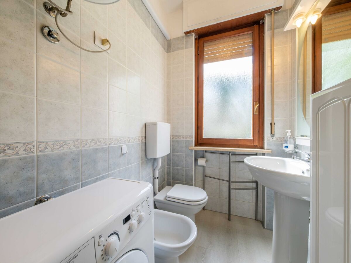 Appartement 6 pers. avec terrasse et piscine à Lazise - Photo 15