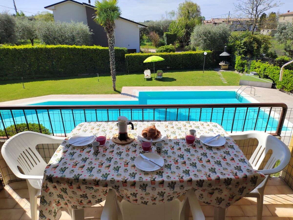 Appartement Lazise : balcon vue piscine, 1 chambre - Photo 3