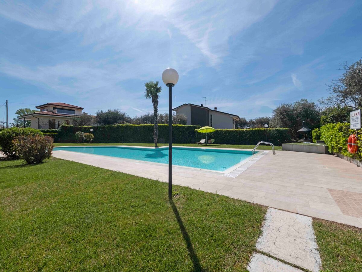 Appartement Lazise : balcon vue piscine, 1 chambre - Photo 18