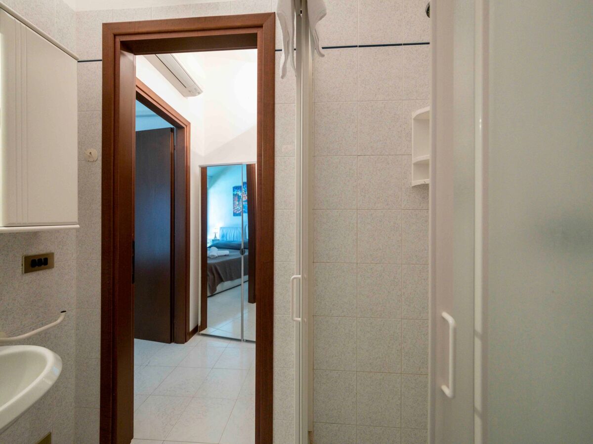 Appartement Lazise : balcon vue piscine, 1 chambre - Photo 30