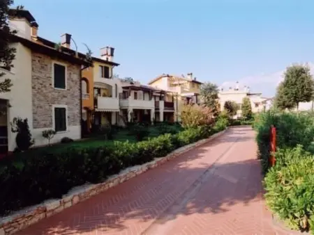 Appartement 4 pers. Garda Resort Village, vue piscine : photo 8