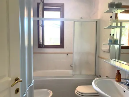 Appartement 2 chambres avec terrasse et jardin privé : photo 30