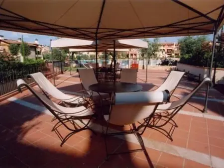 Appartement 2 chambres avec terrasse et jardin privé : photo 31