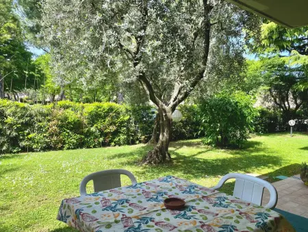 Appartement 2 chambres avec jardin et terrasse à Sirmione : photo 2