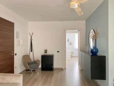 Appartement 2 chambres avec balcon, 200m du lac : photo 13